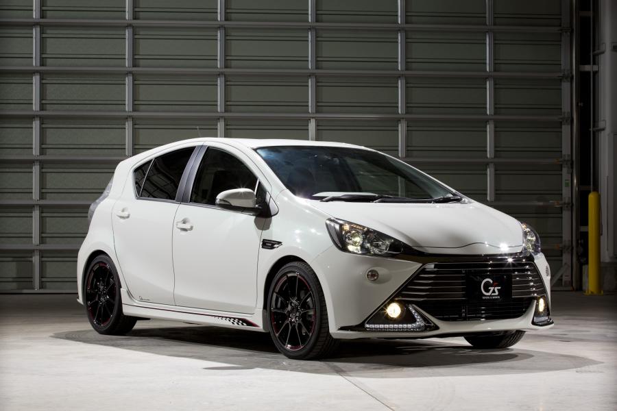  Toyota Aqua G Sports 2013 года  (фото 3 из 6)